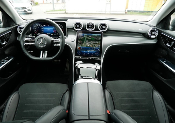 Mercedes-Benz Klasa C cena 244900 przebieg: 18050, rok produkcji 2023 z Człuchów małe 631